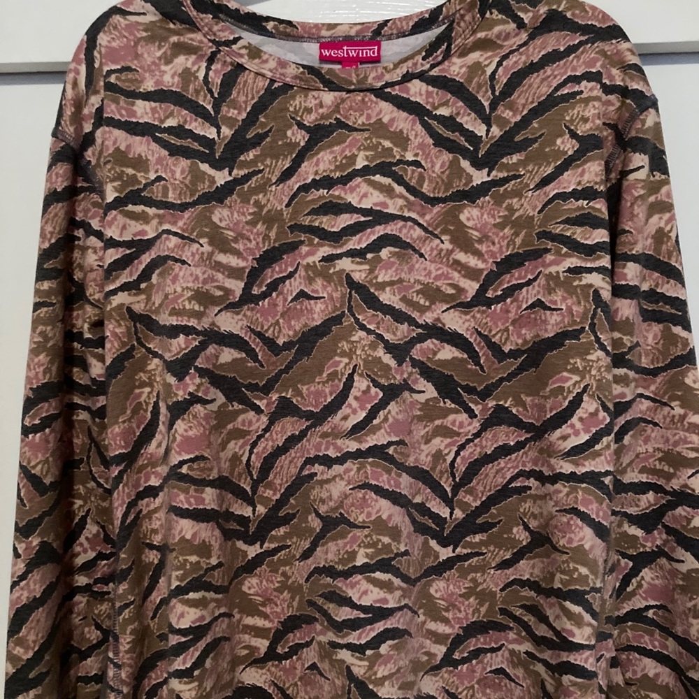 Pink Camo top